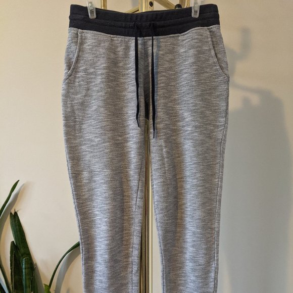 Banana Republic Loungewear - Picture 1 of 6